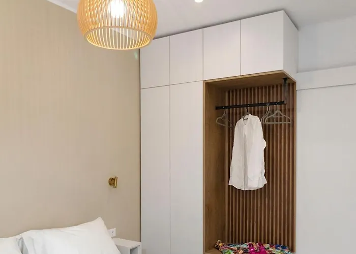 Alma & Nina 아파트 하니아